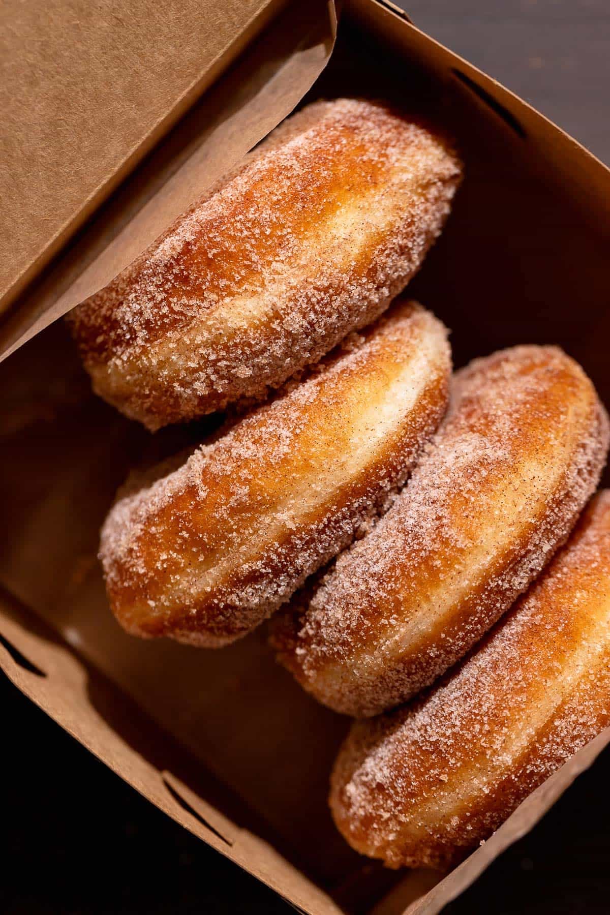 Crispy, Fluffy Cinnamon Sugar Donuts: Your Cozy Homemade Treat